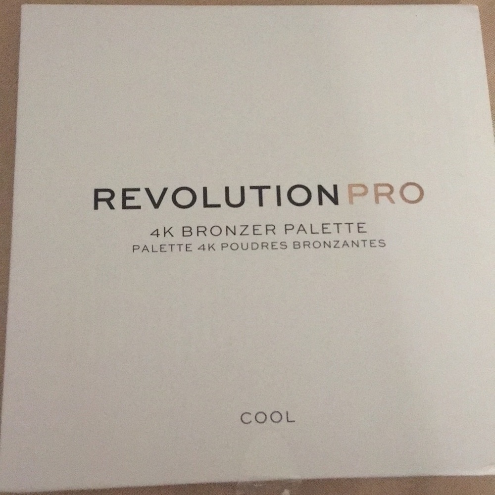 Revolution Pro 4K Bronzer Palette
